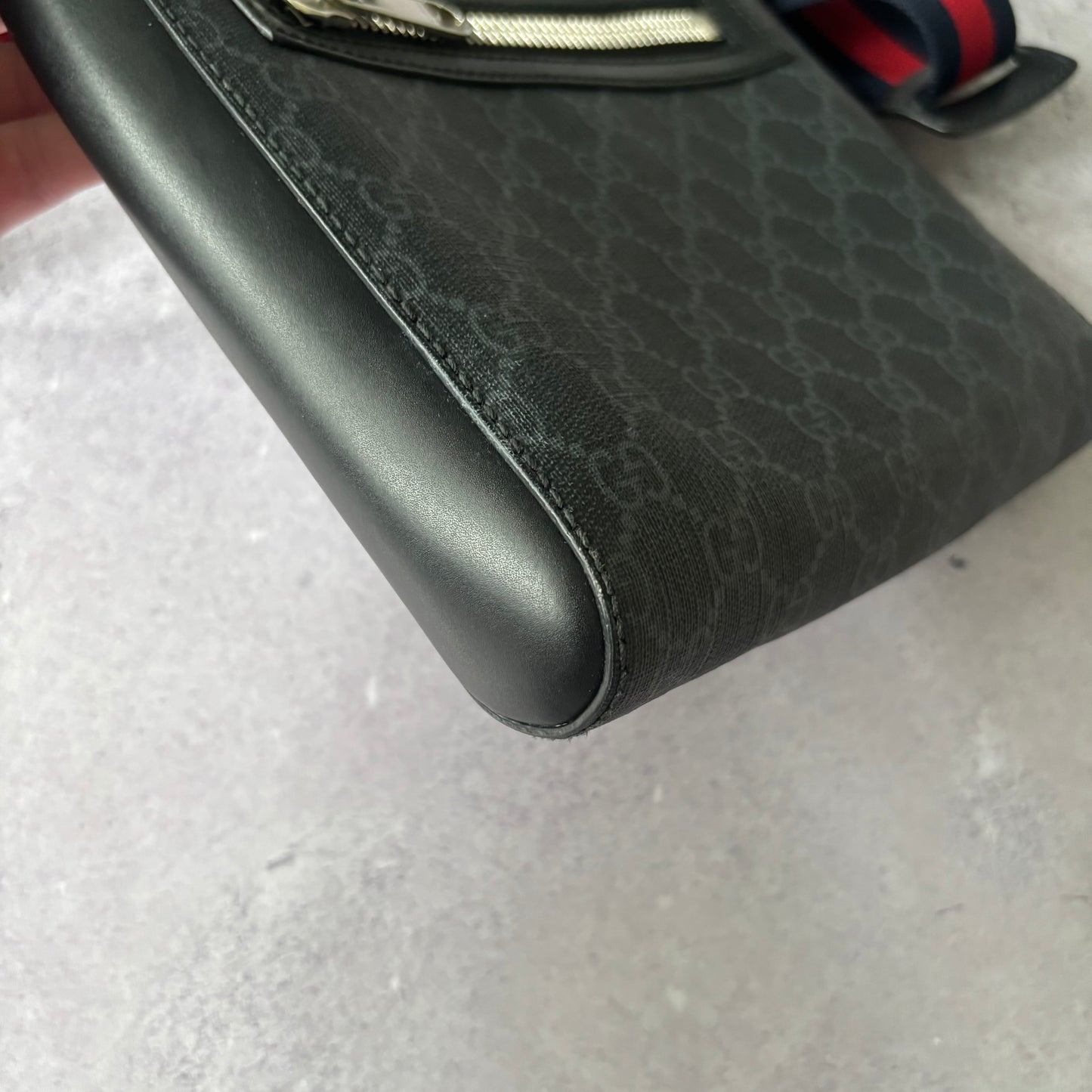 Gucci Messenger Bag