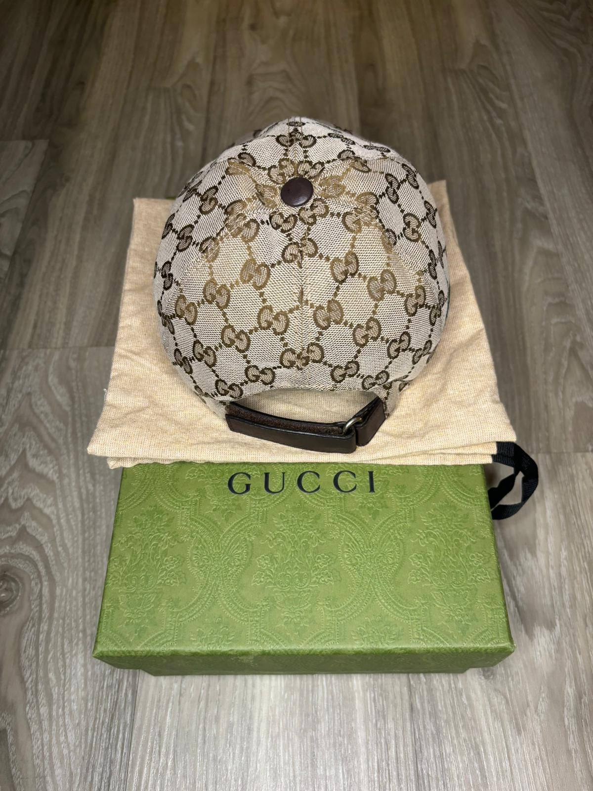 Gucci Cap (Medium)