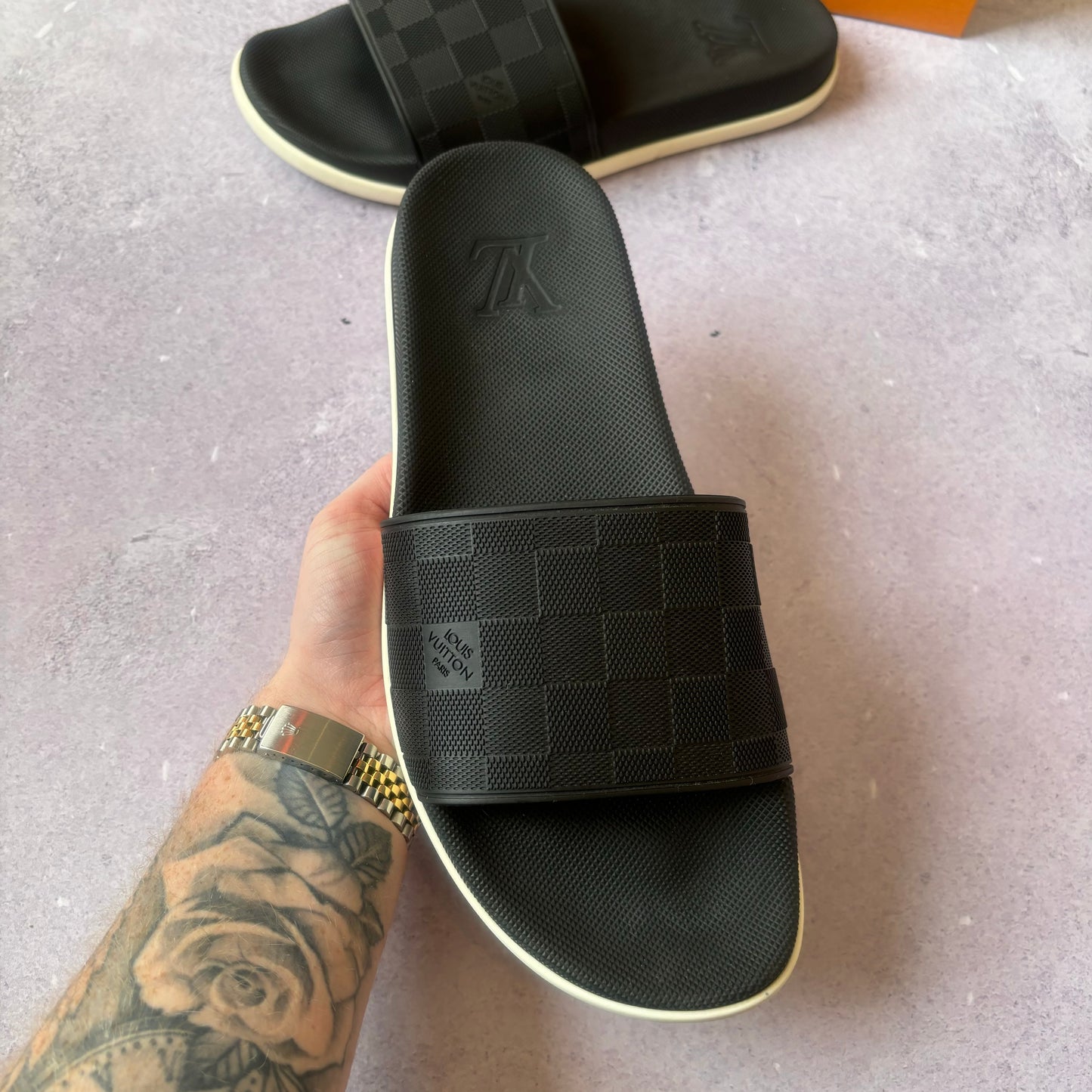 Louis Vuitton Sliders - UK 10