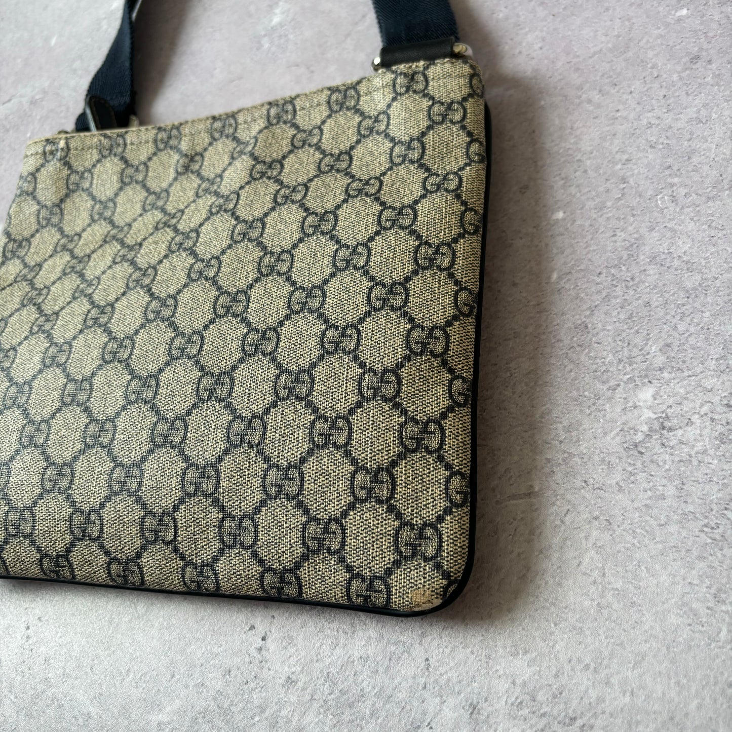 Gucci Messenger Bag