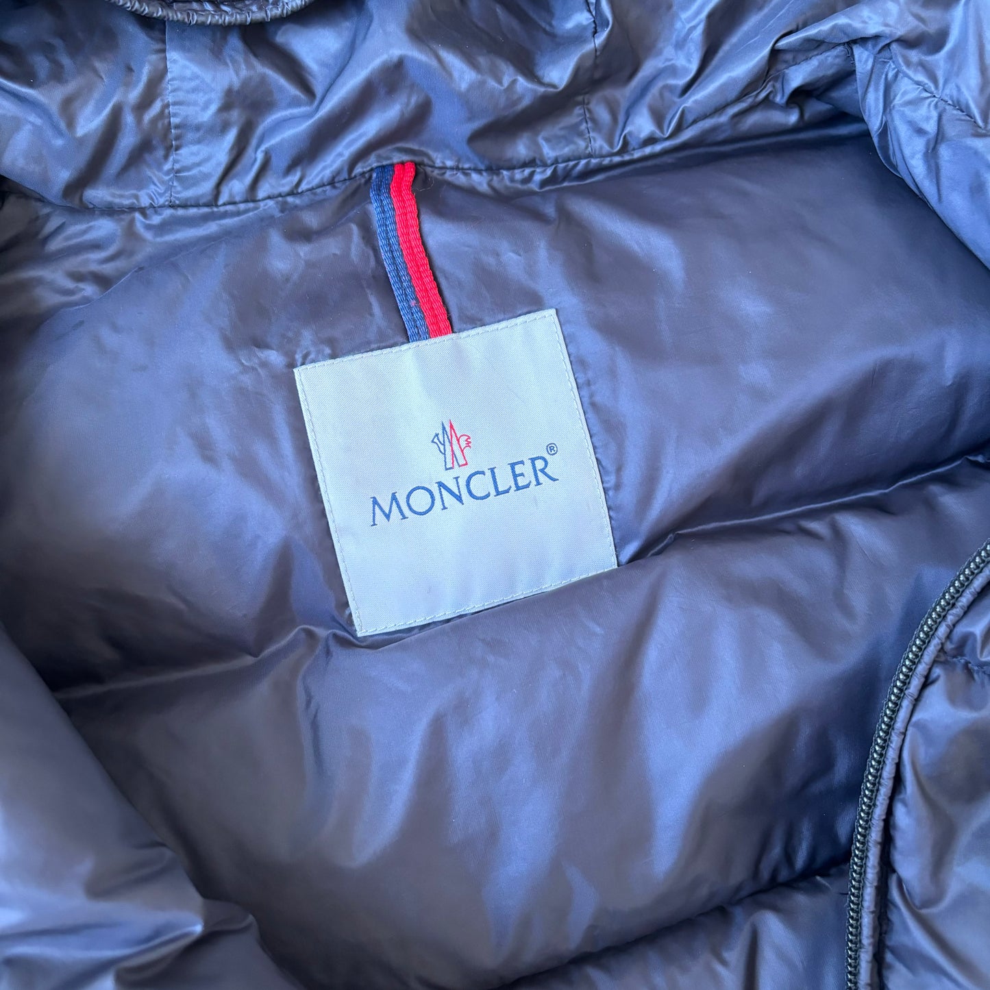 Moncler Sassiere Puffer Jacket Size M