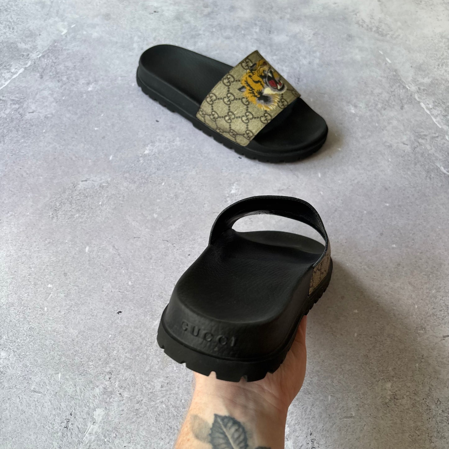 Gucci Sliders - UK 8