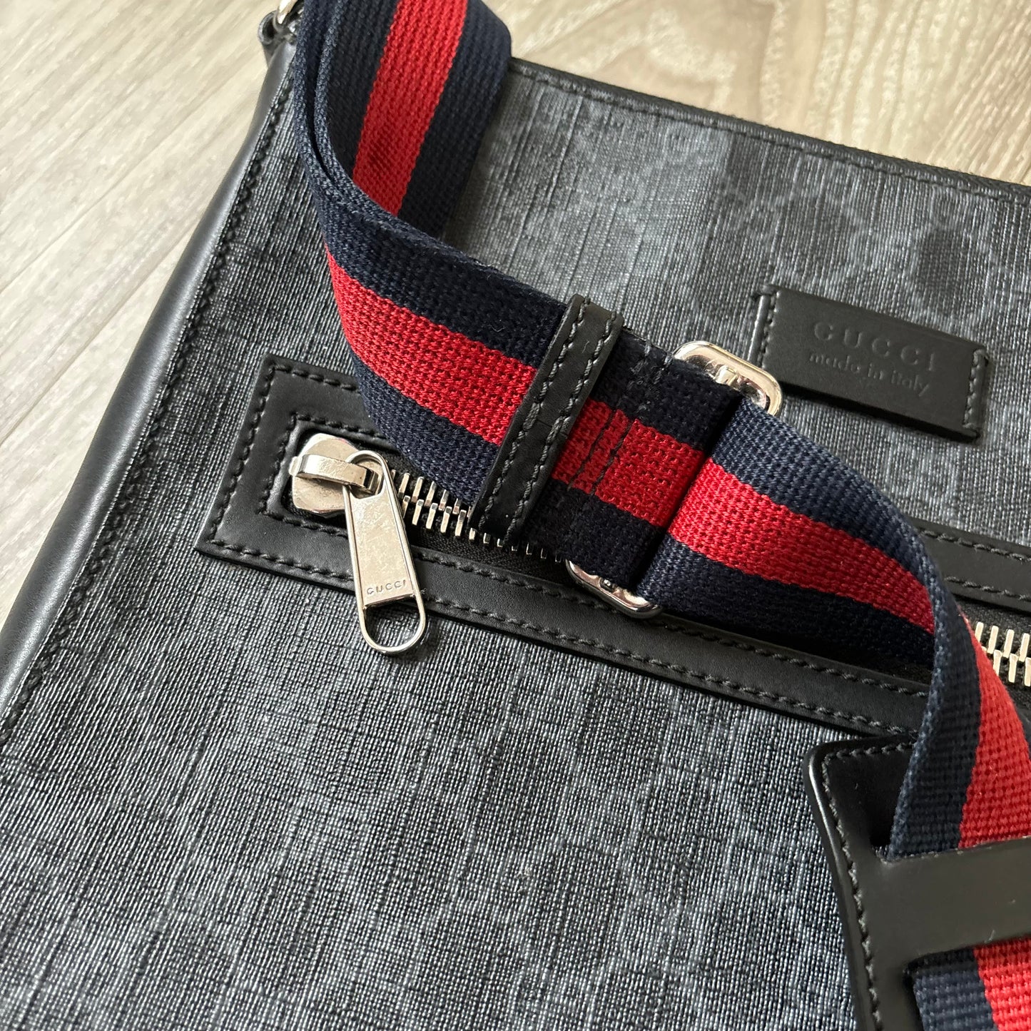 Gucci Messenger Bag