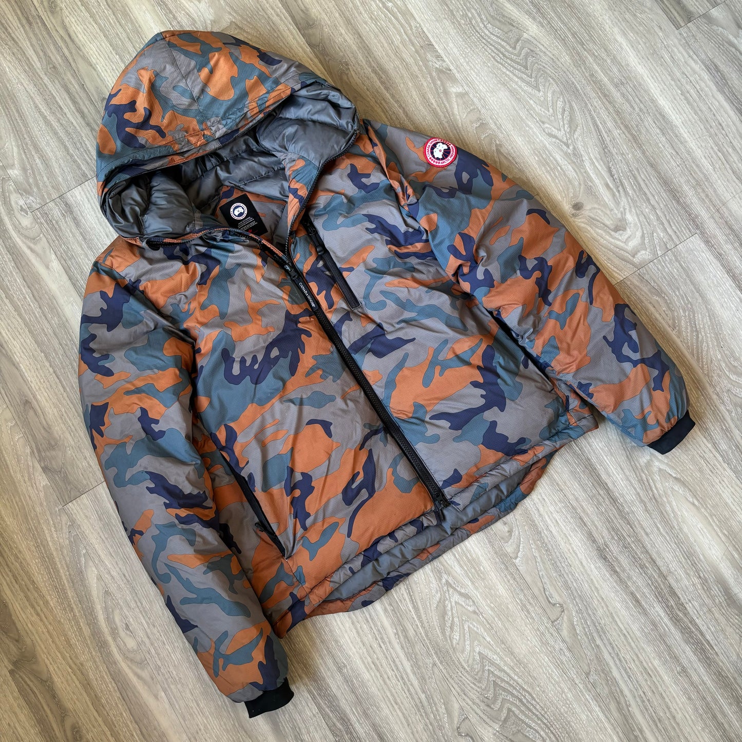 Canada Goose Lodge Puffer Jacket Size M