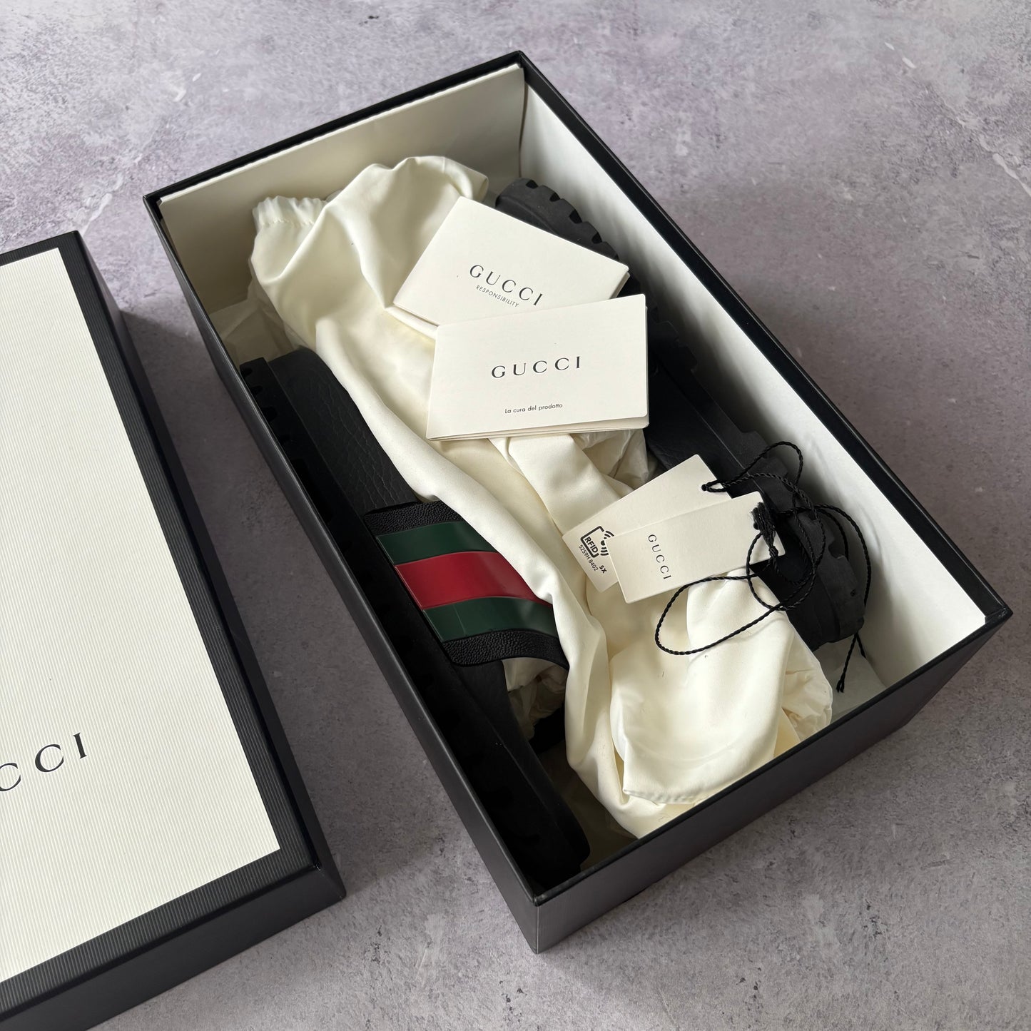 Gucci Sliders - UK 8