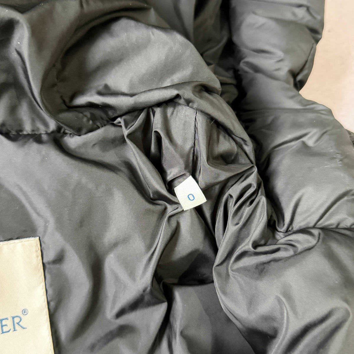 Moncler Prevot Puffer Jacket - Size 0