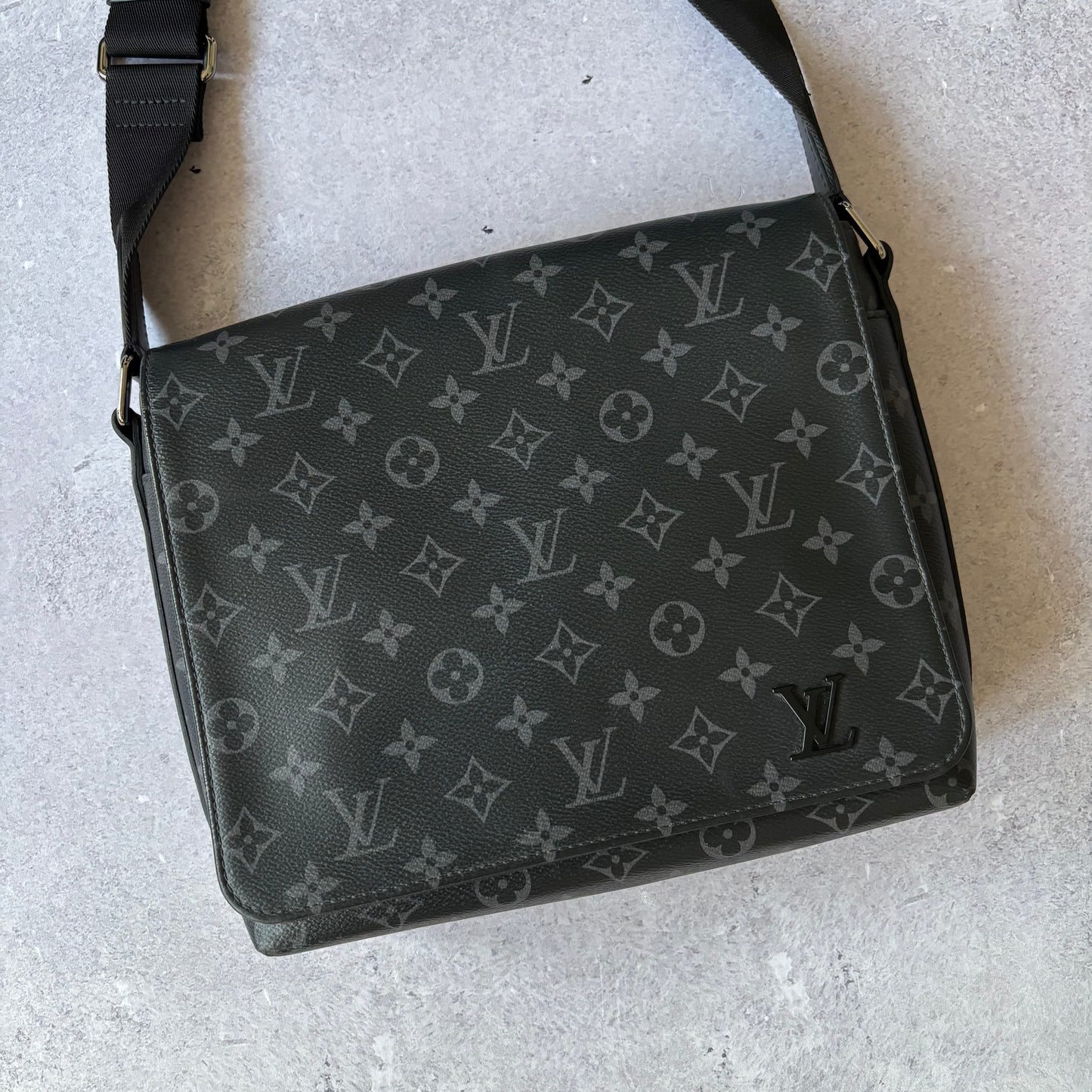 Louis Vuitton Pm Messenger Bag