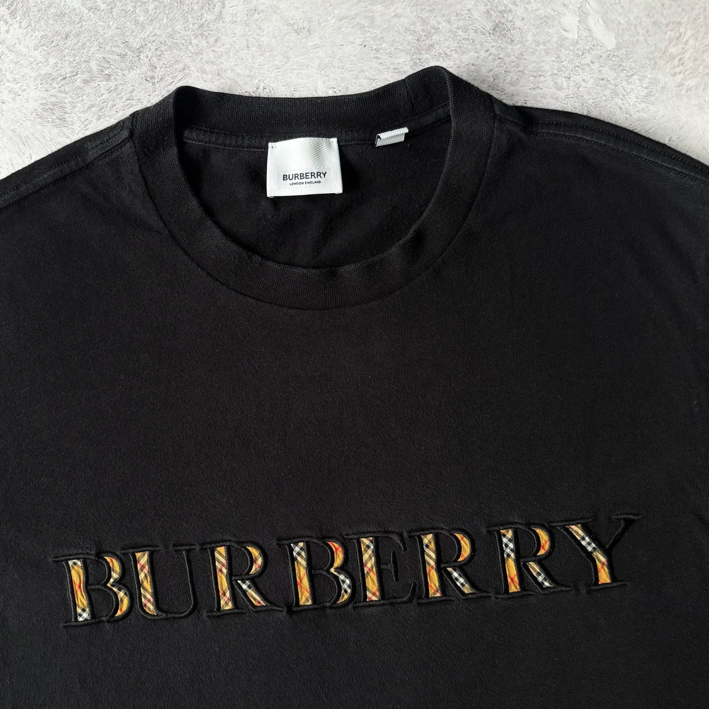 Burberry T-Shirt - Small