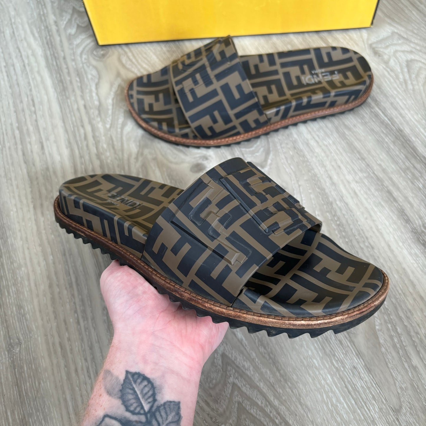 Fendi Sliders UK 9