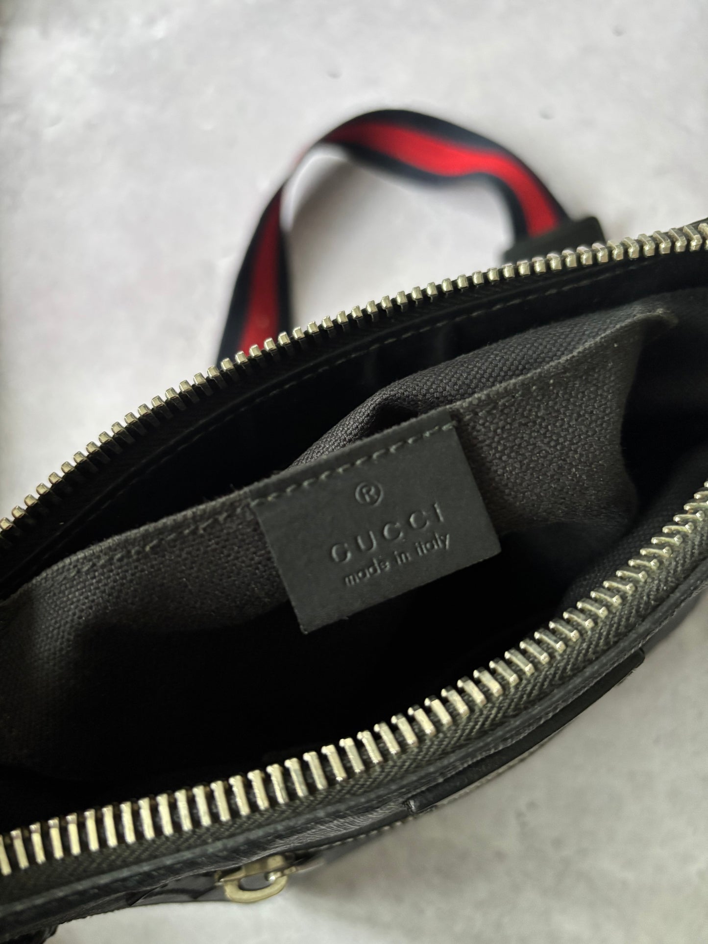 Gucci Messenger Bag