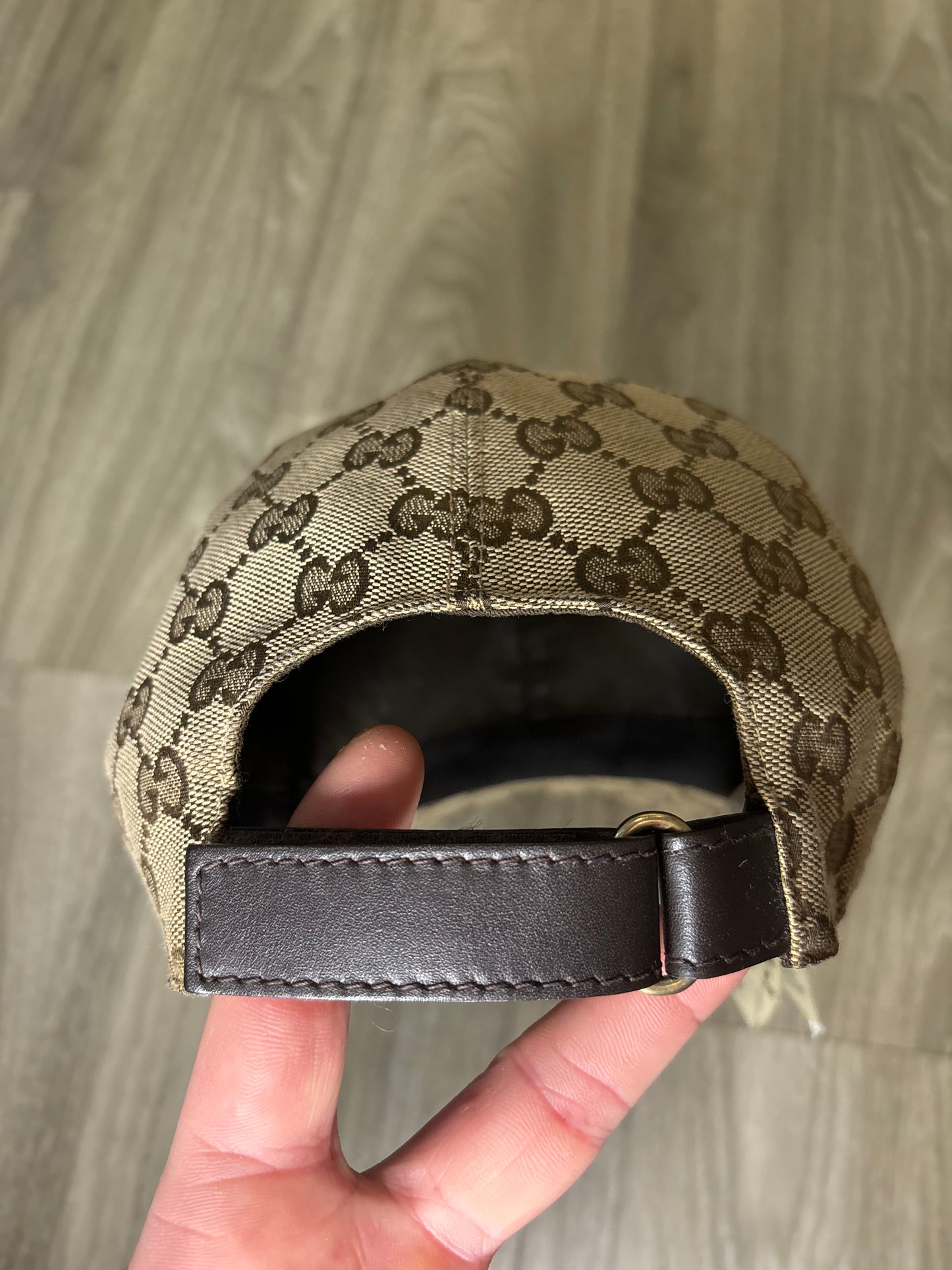 Gucci Cap (Medium)