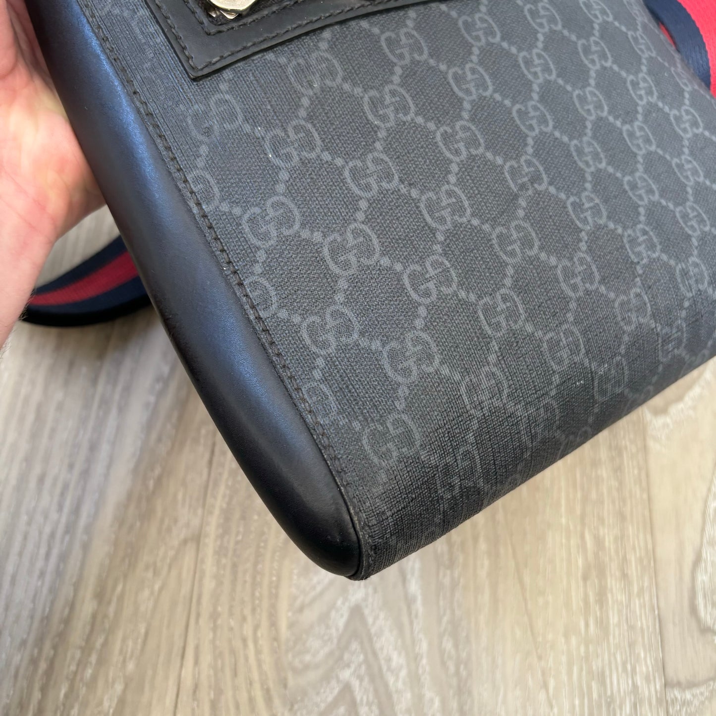 Gucci Messenger Bag