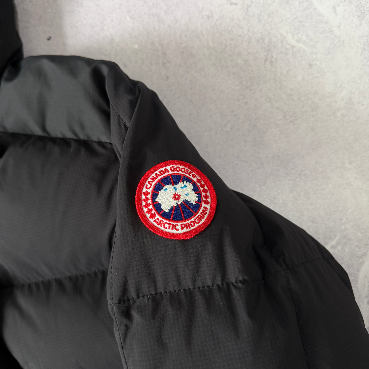 Women’s Canada Goose Puffer Jacket - Large