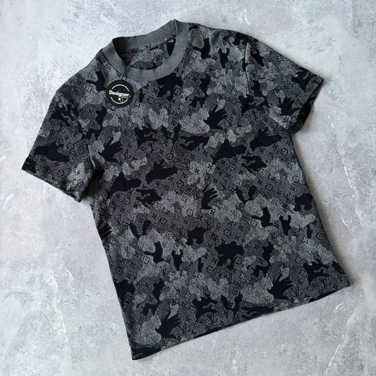 Louis Vuitton T-Shirt - Medium
