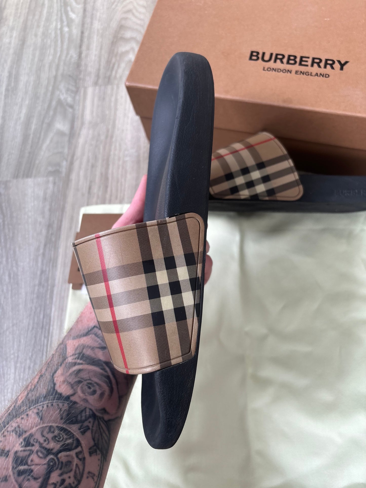 Burberry Sliders UK 9