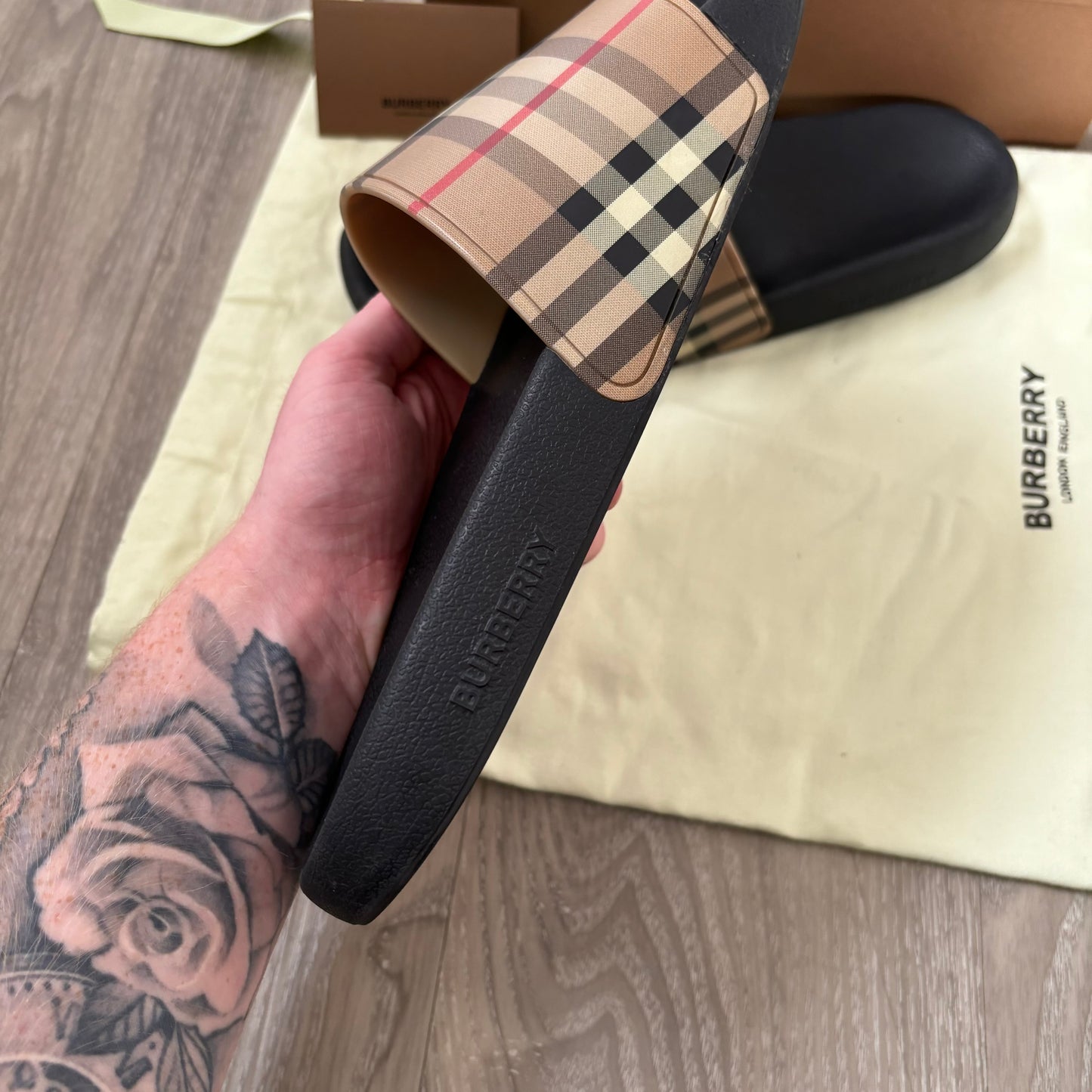 Burberry Sliders UK 8