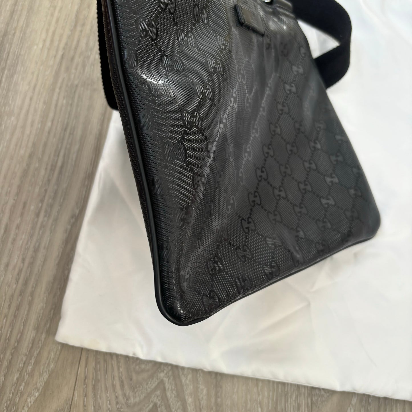 Gucci Messenger Bag