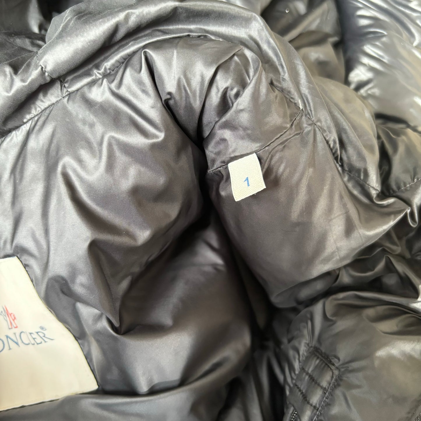 Moncler Salzman Puffer Jacket