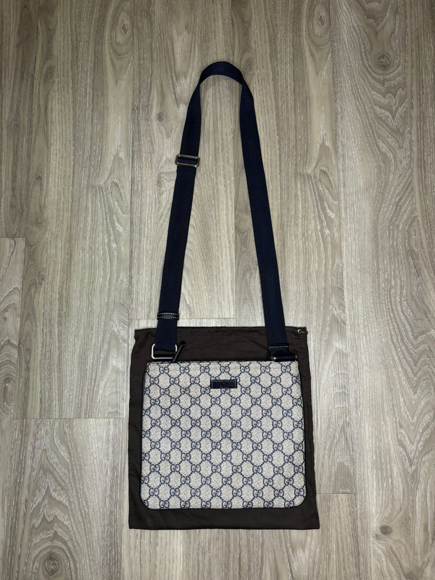 Gucci Messenger Bag (Navy)