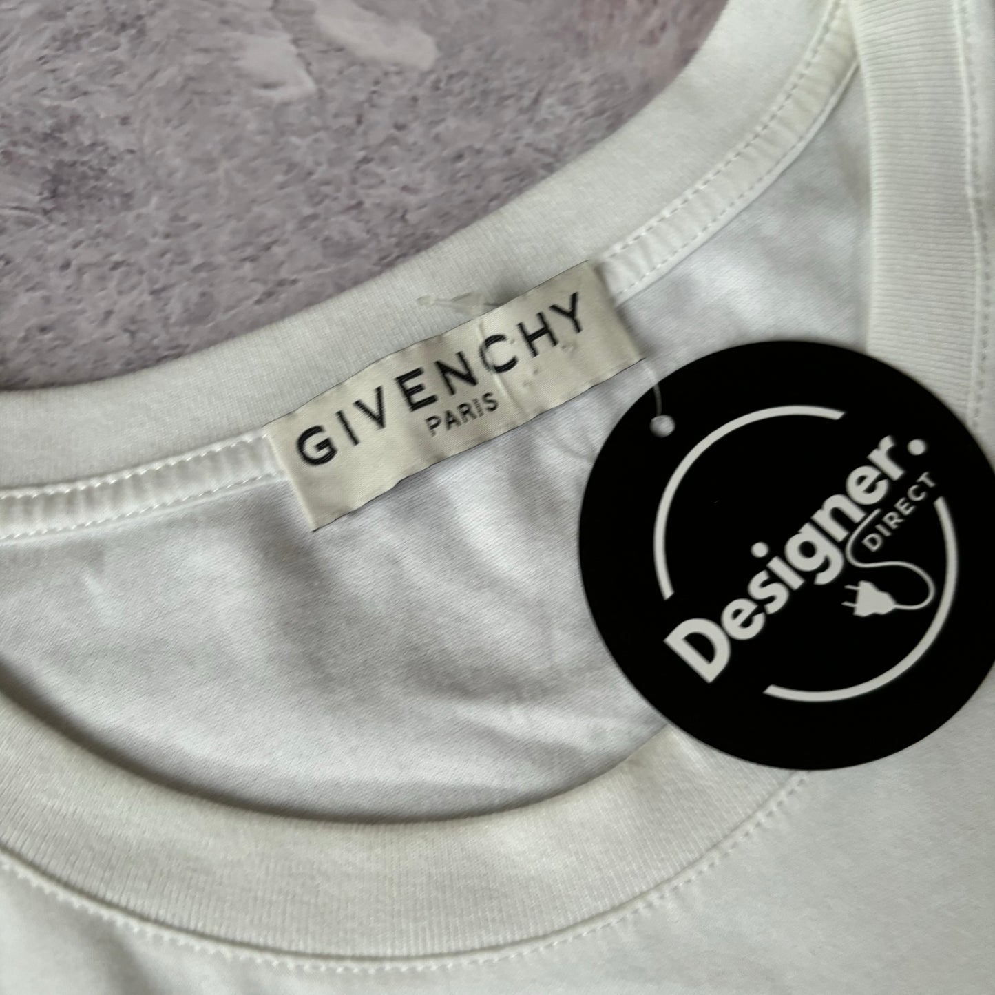 Givenchy T-Shirt - Medium