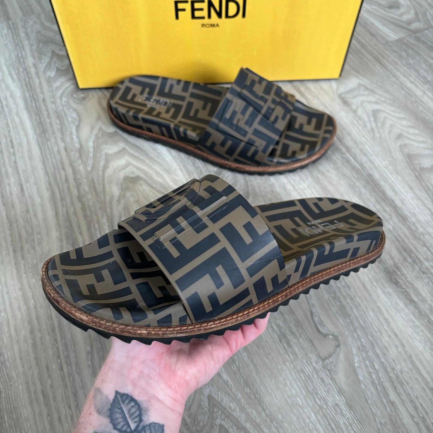 Fendi Sliders UK 9