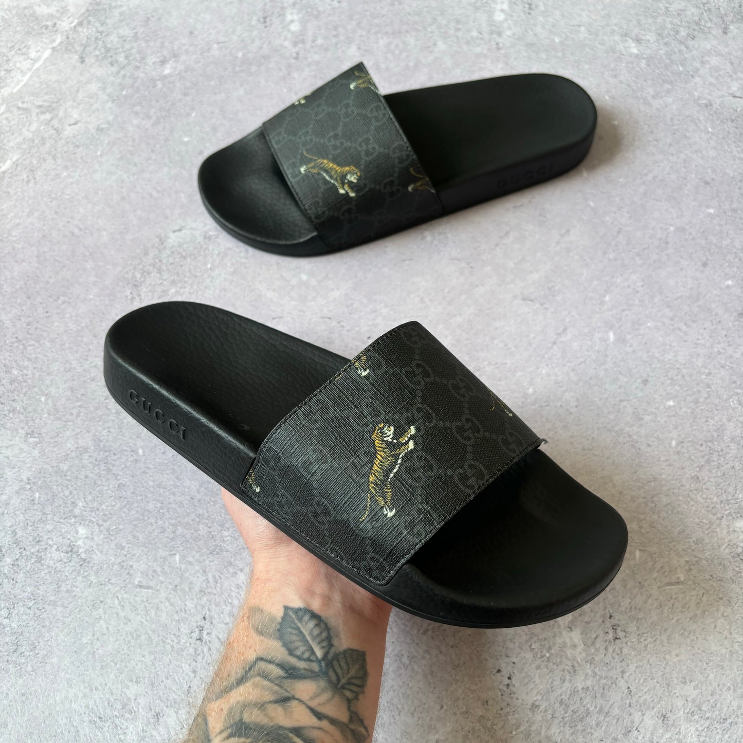 Gucci Sliders - UK 9
