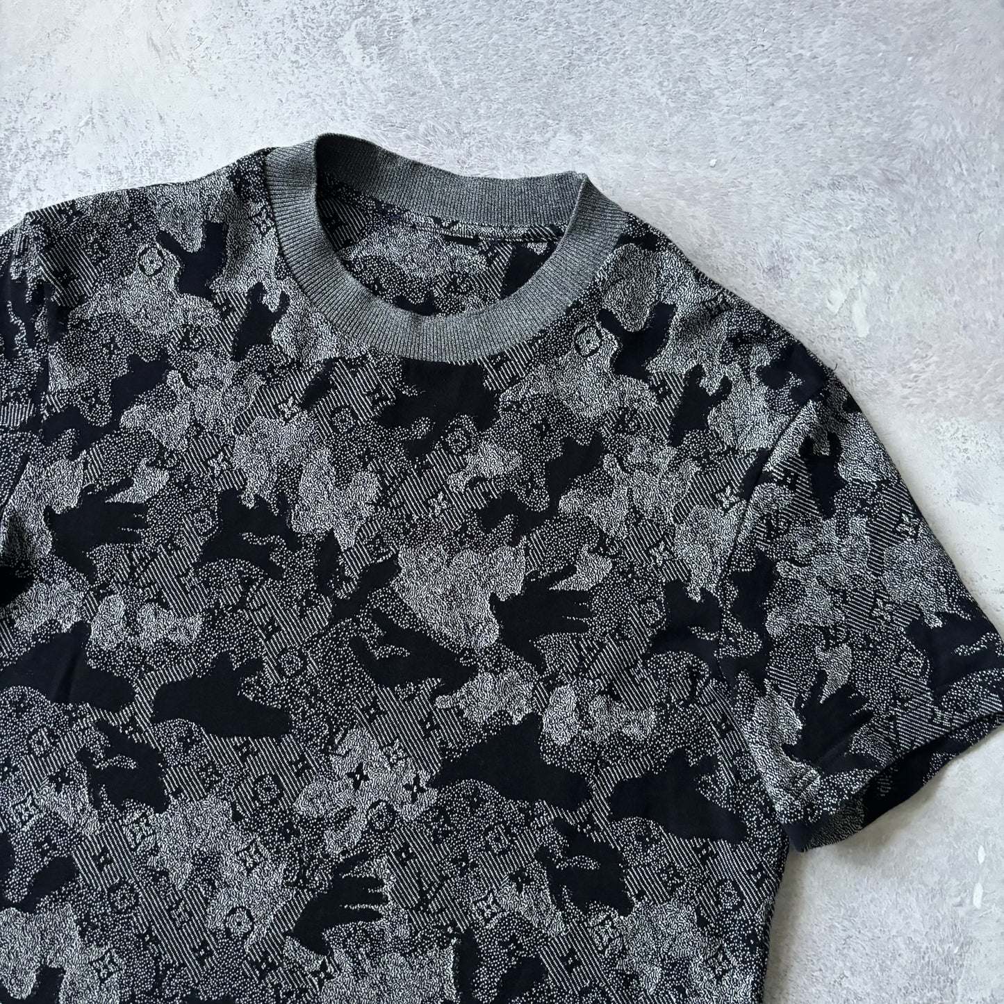 Louis Vuitton T-Shirt - Medium