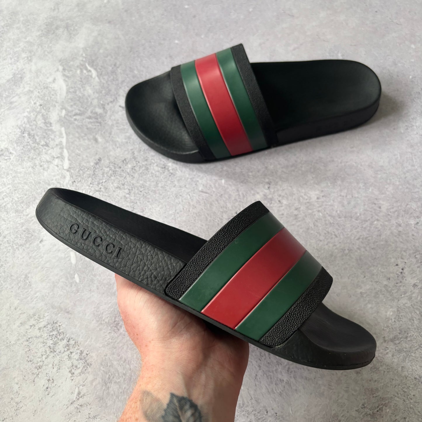 Gucci Pursuit Sliders - UK 7