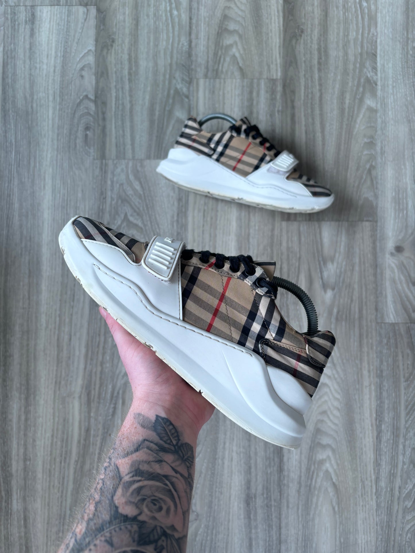 Burberry Trainers UK 7