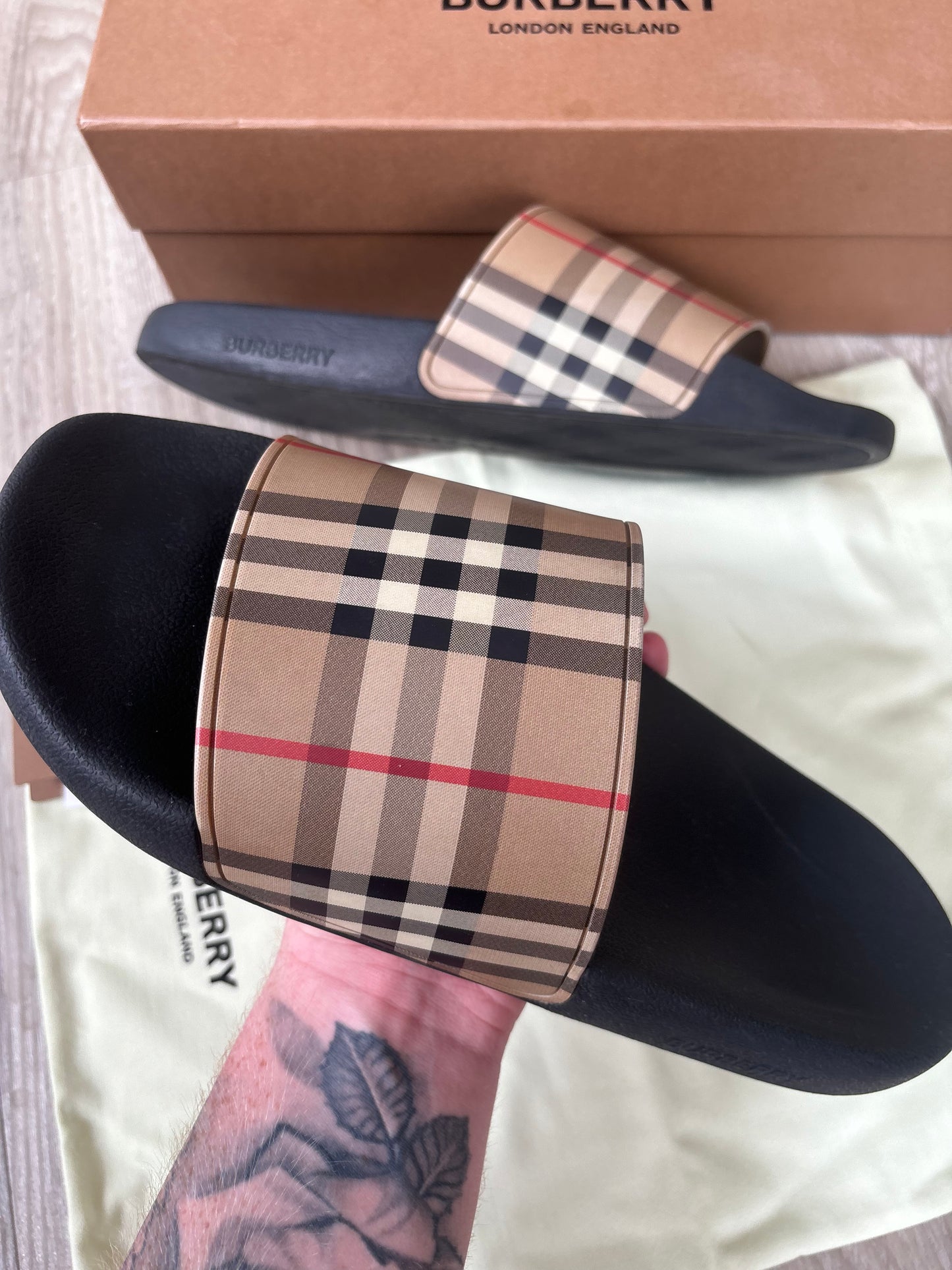 Burberry Sliders UK 9