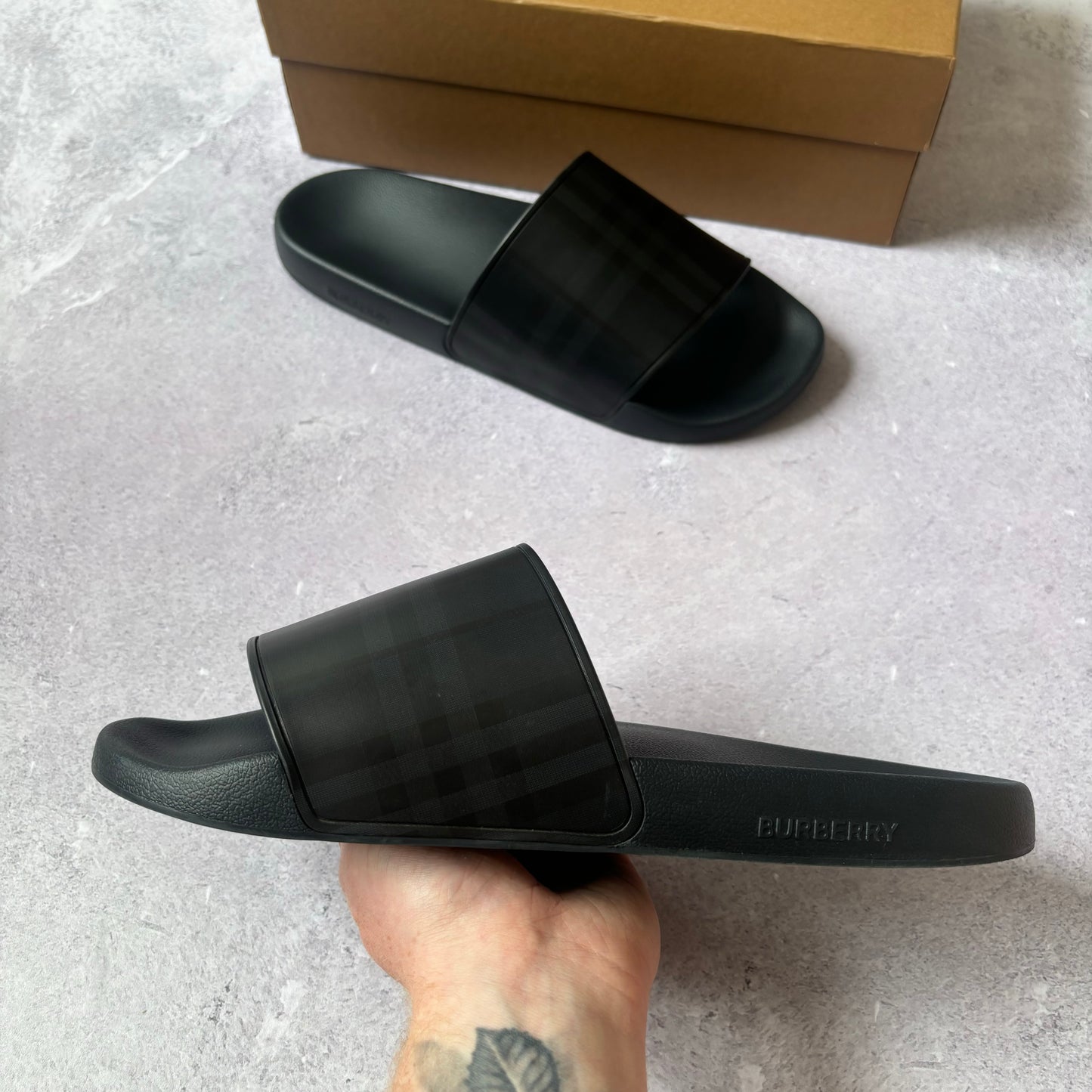 Burberry Sliders - UK 11