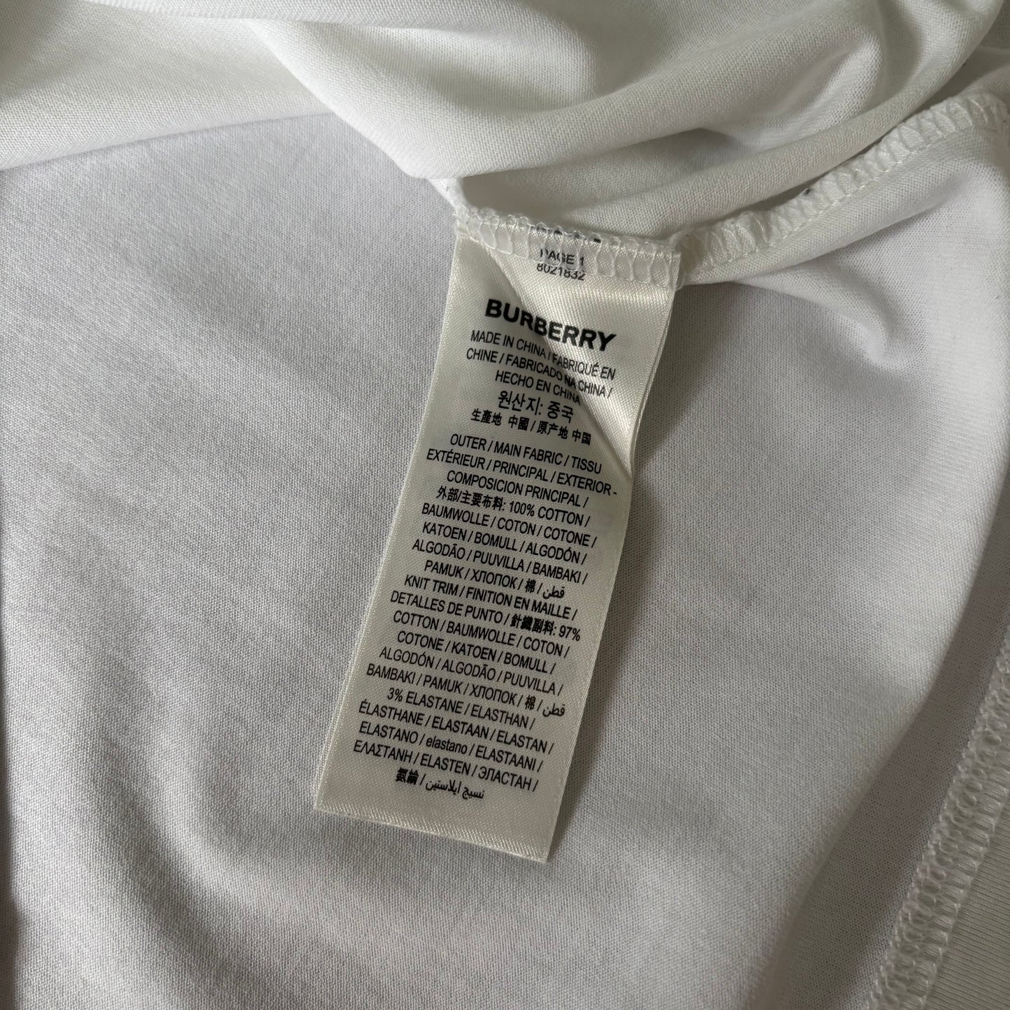 Burberry T-Shirt - Large