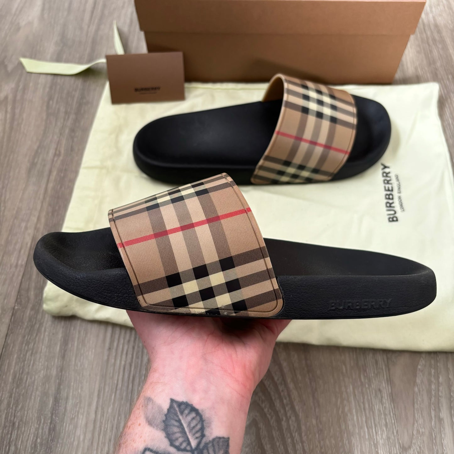 Burberry Sliders UK 8