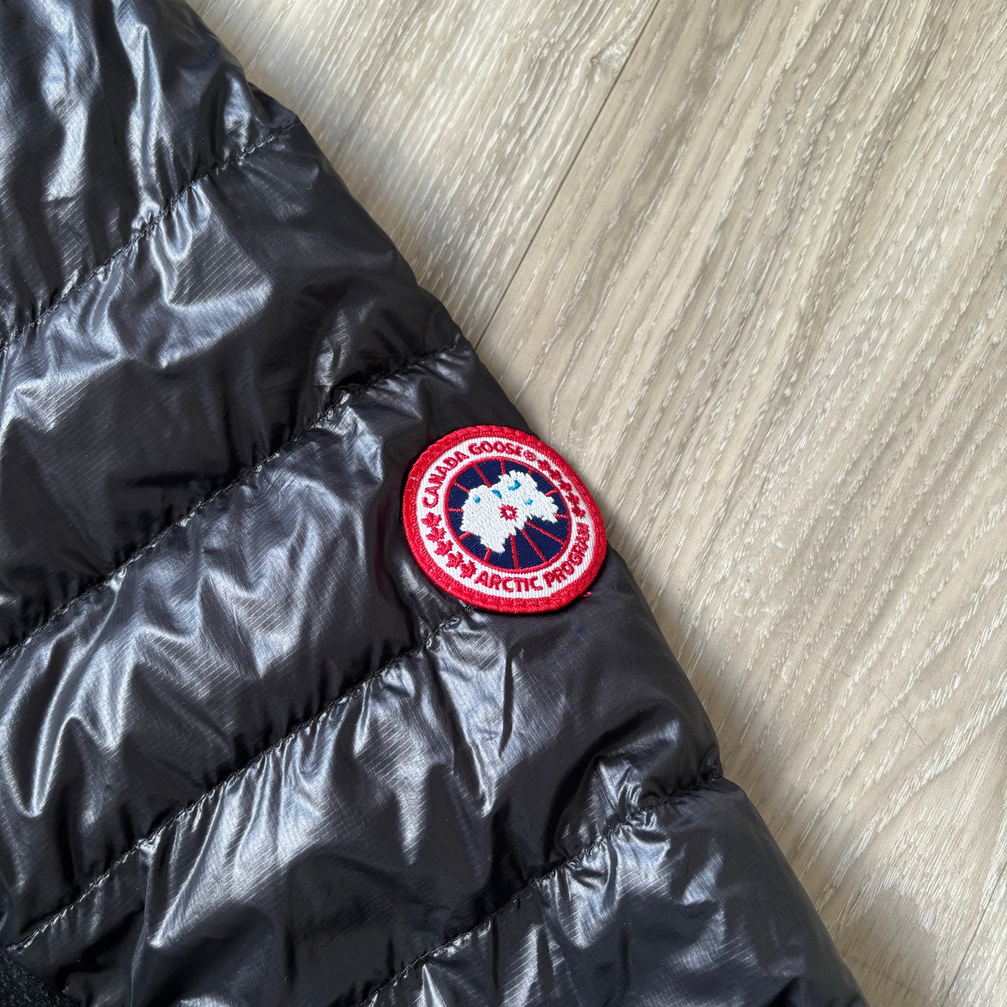 Canada Goose Hybridge Jacket Size M