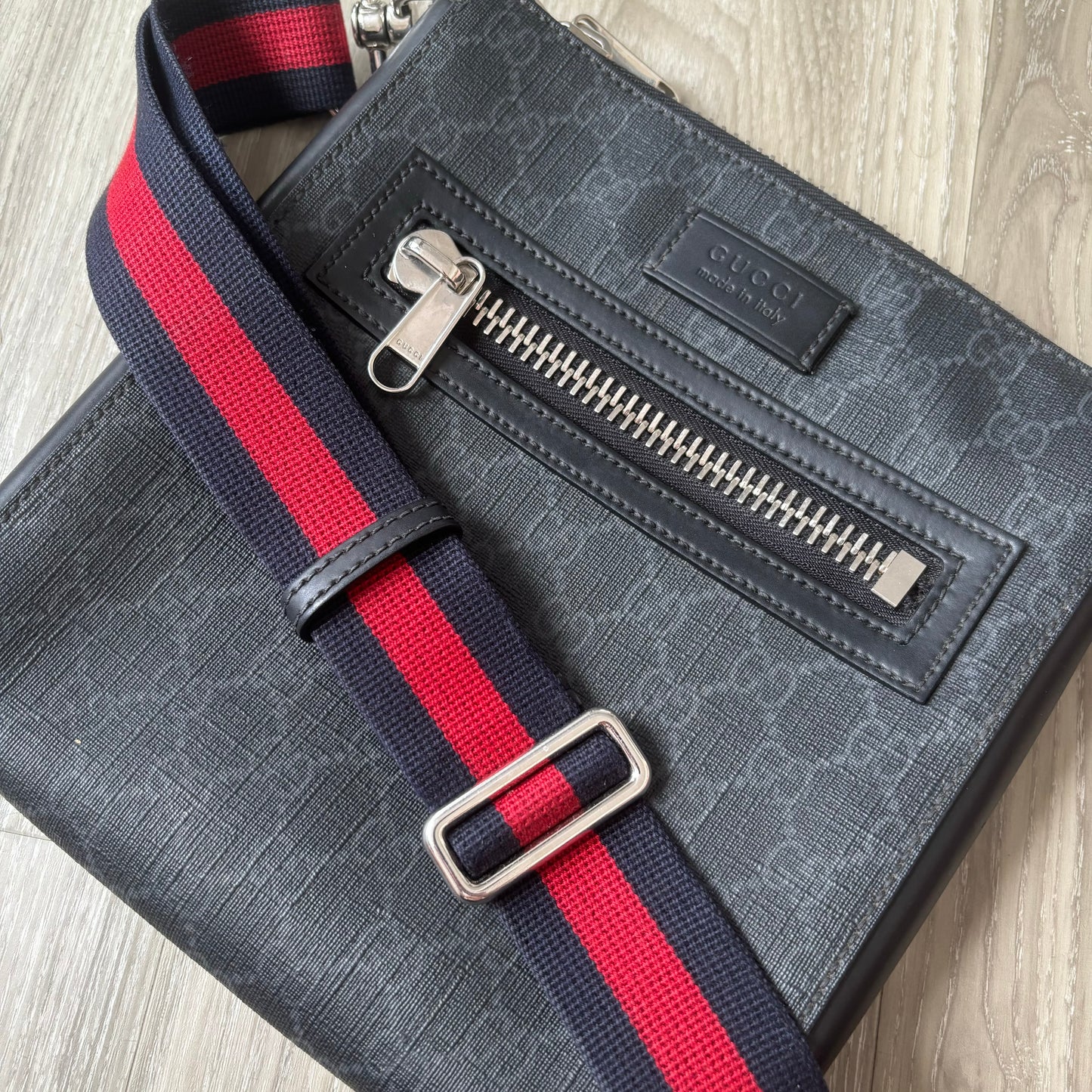 Gucci Messenger Bag