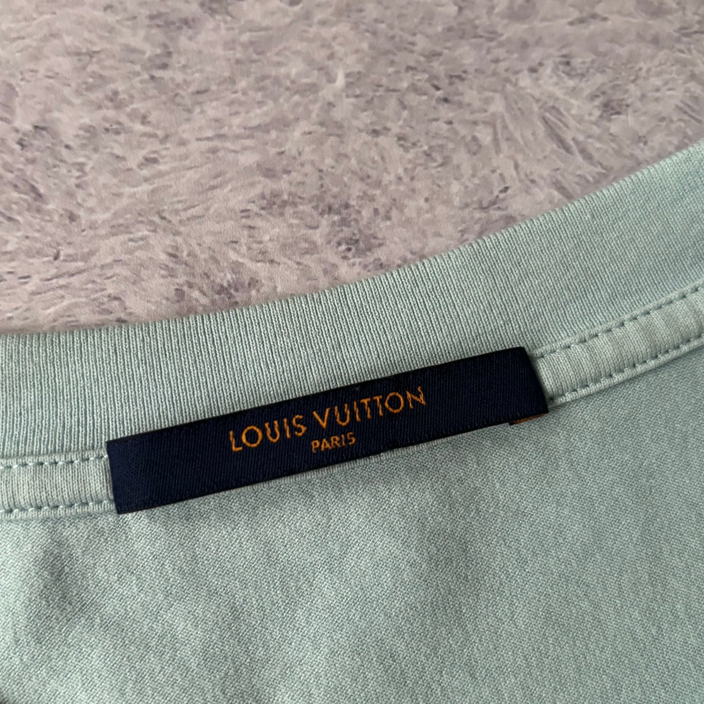 Louis Vuitton Gradient T-Shirt - Medium