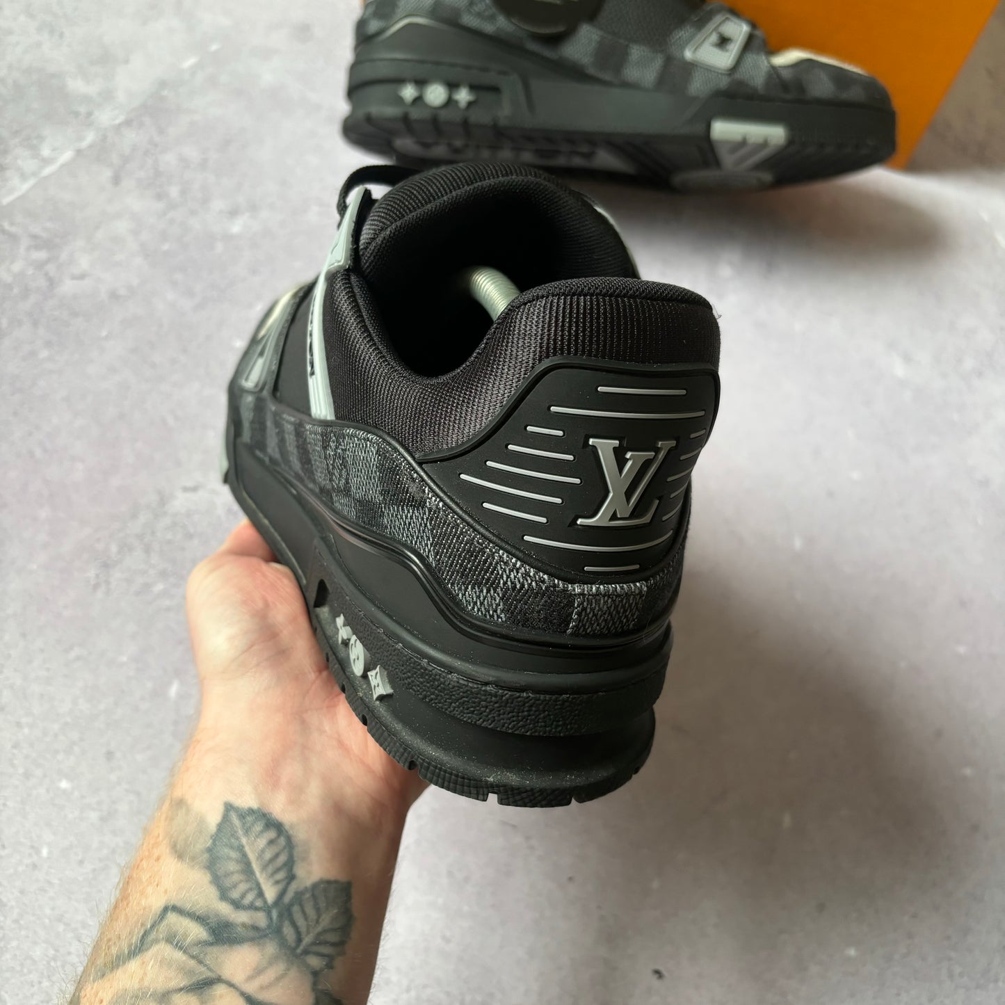 Louis Vuitton Trainers - UK 9