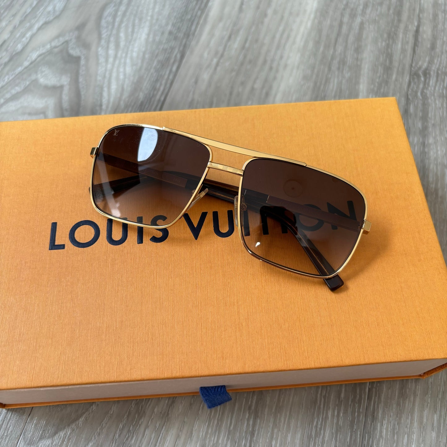 Louis Vuitton Attitude Sunglasses Gold