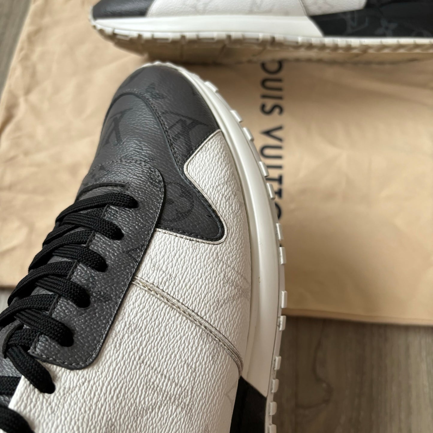 Louis Vuitton Runaway Trainers UK 9.5