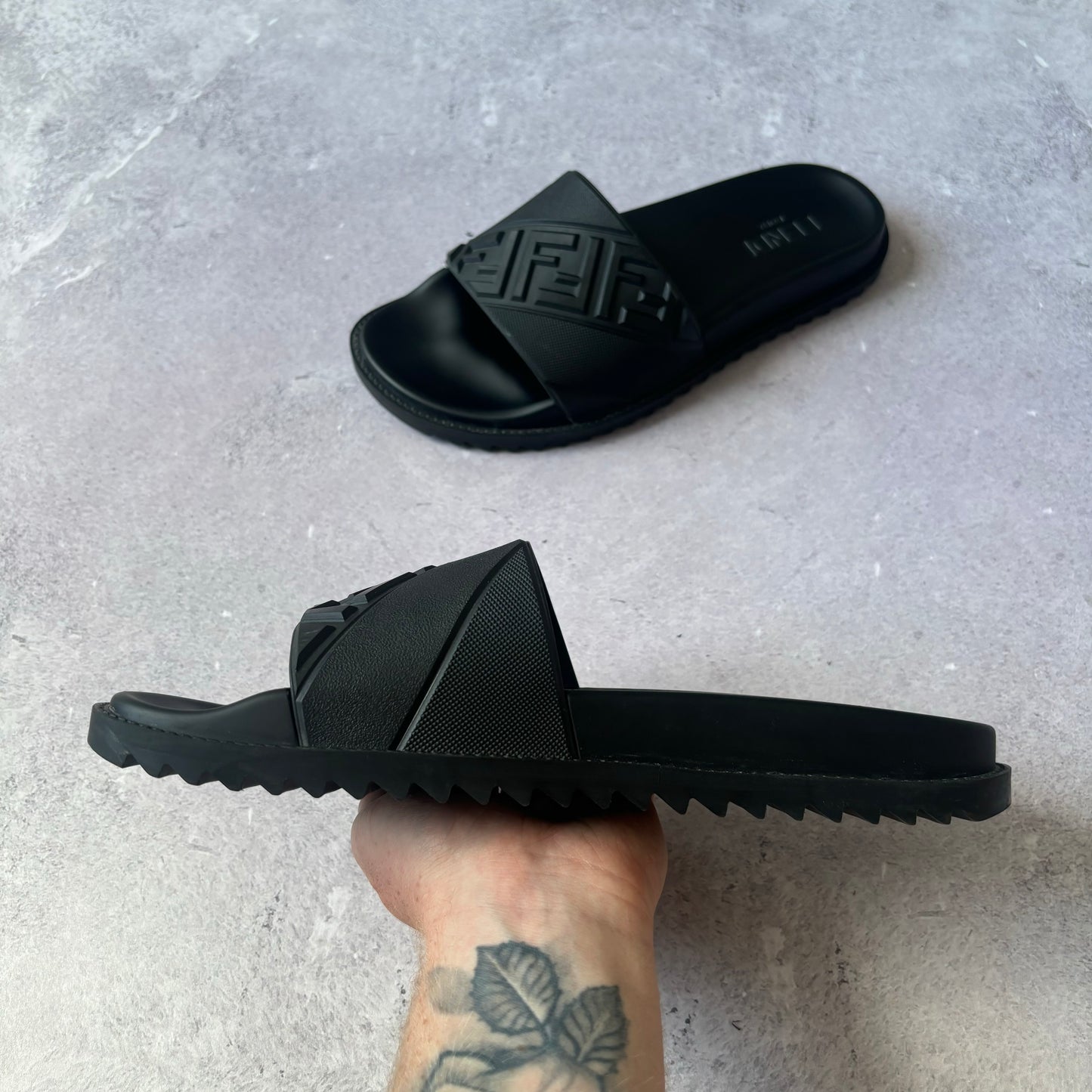 Fendi Sliders - UK 8