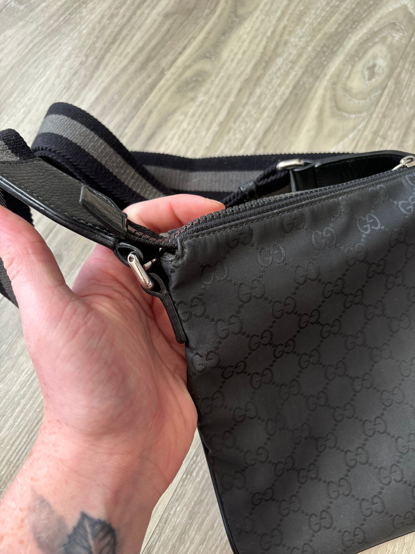 Gucci Messenger Bag (Black)