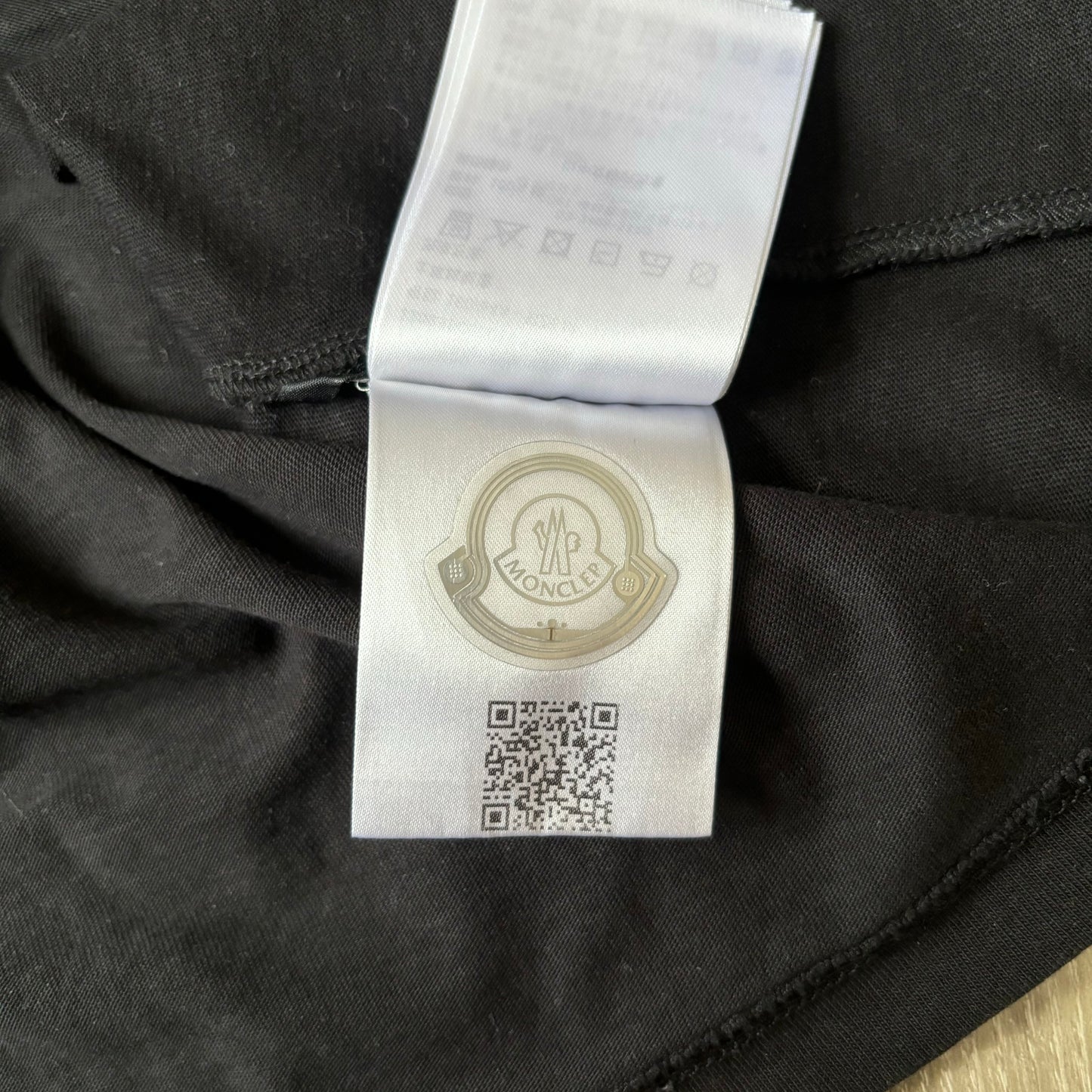 Moncler T-Shirt Size S