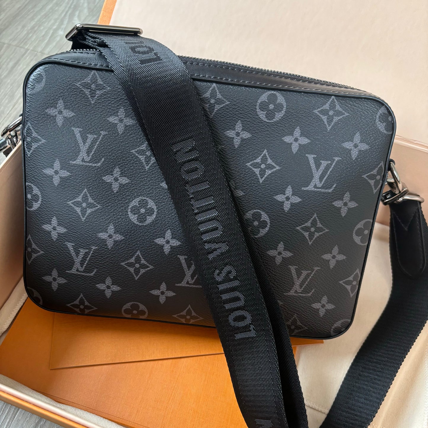 Louis Vuitton Trio Messenger Bag