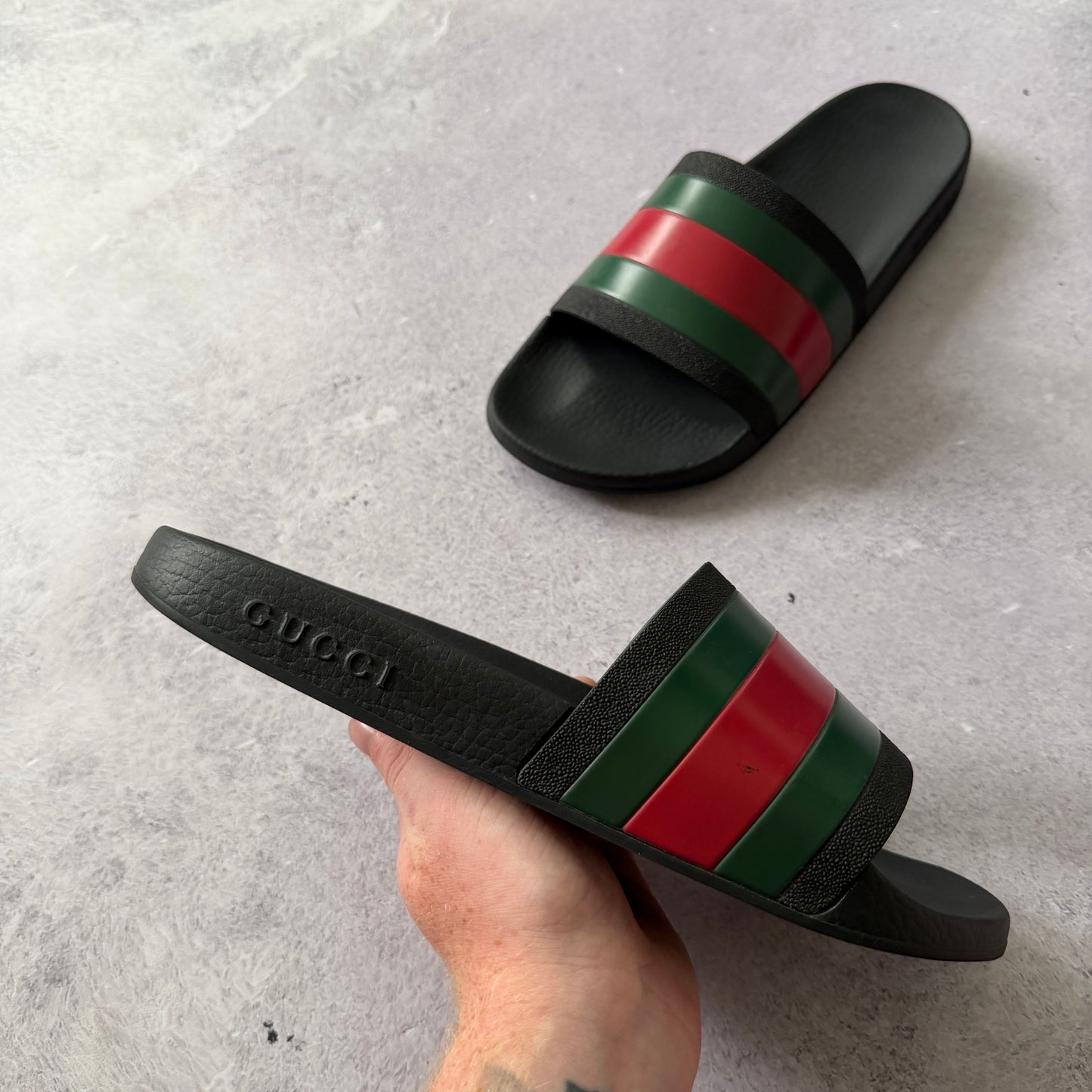 Gucci Pursuit Sliders - UK 9