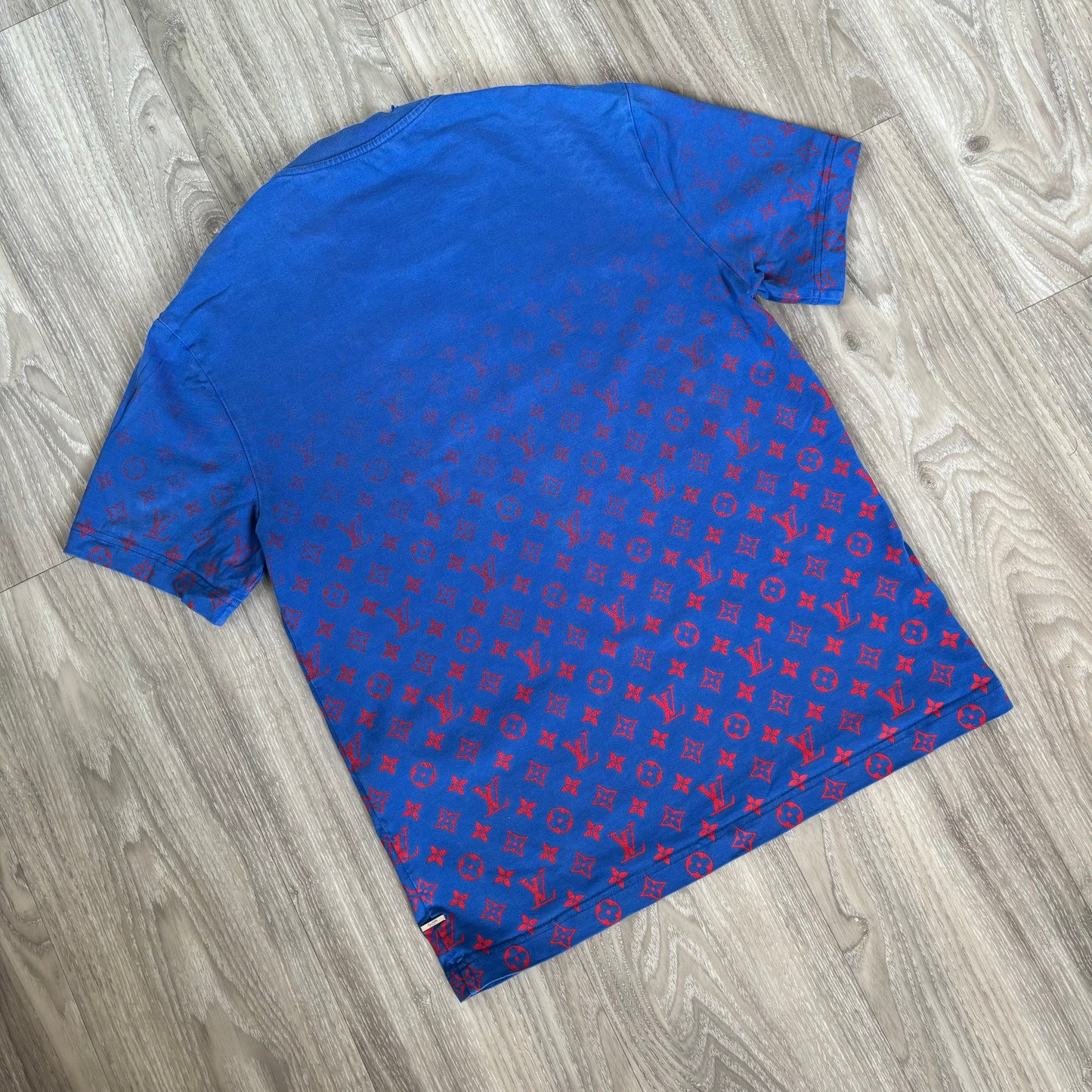 Louis Vuitton T-Shirt Size XS