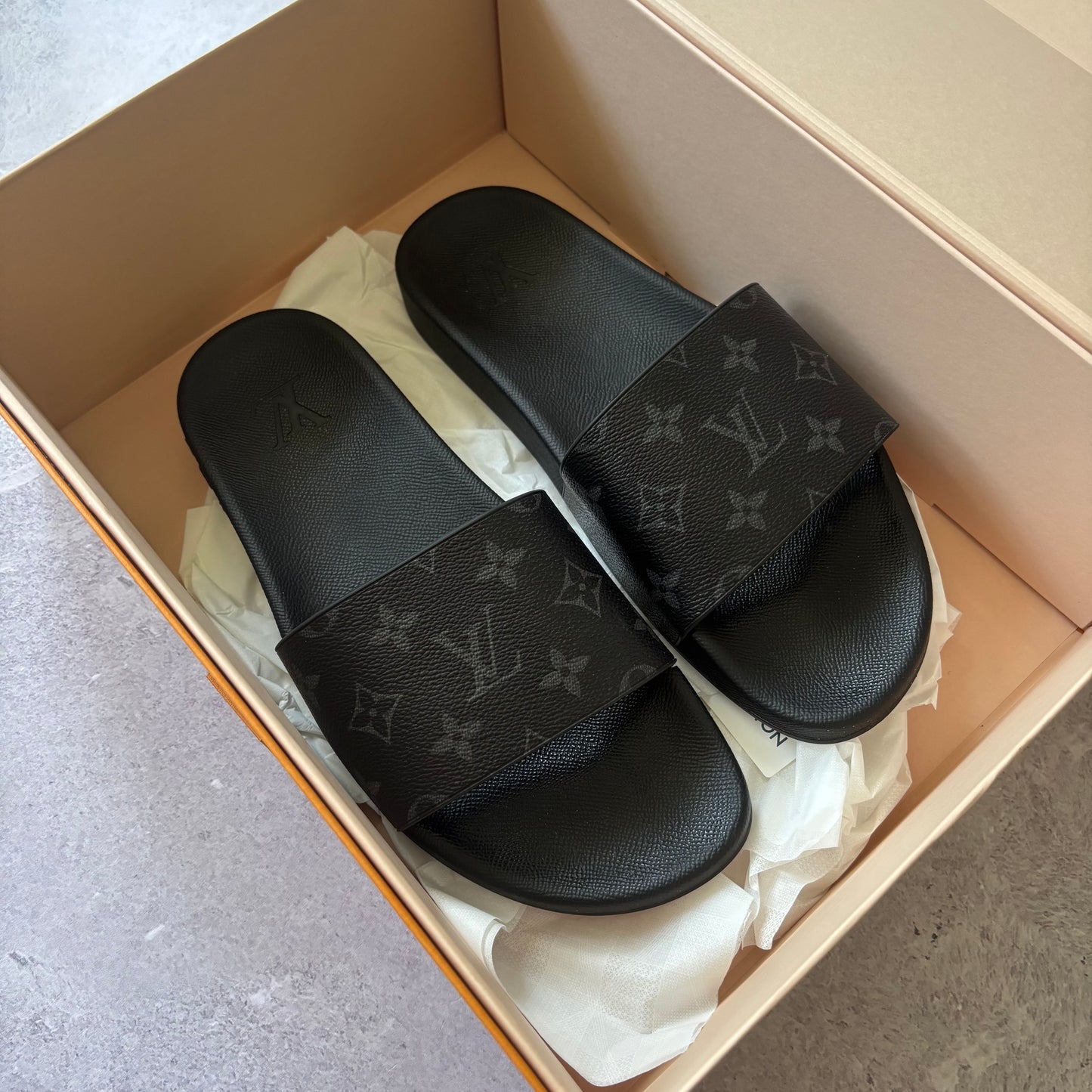 Louis Vuitton Waterfront Mule Sliders - UK 8.5