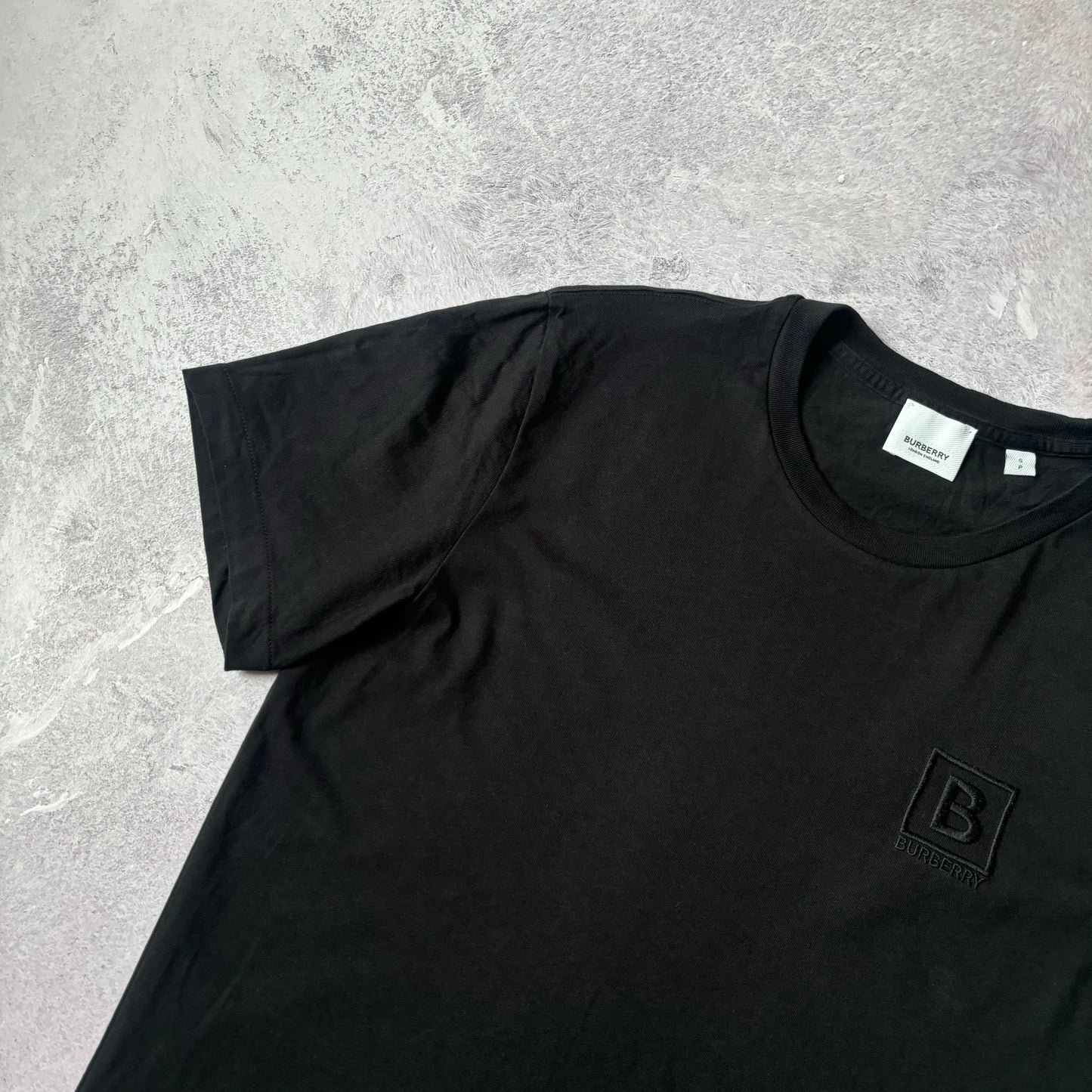 Burberry T-Shirt - Small