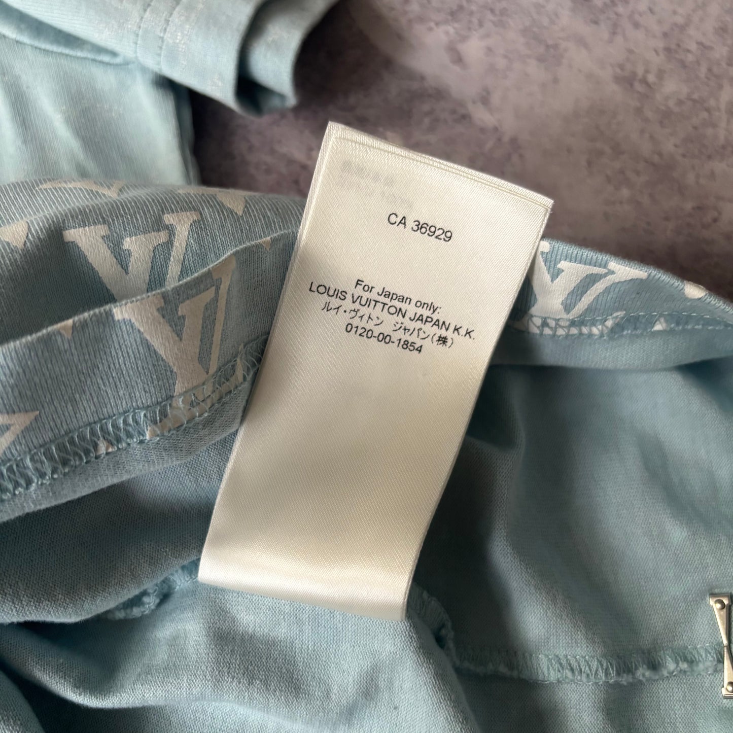 Louis Vuitton Gradient T-Shirt - Medium