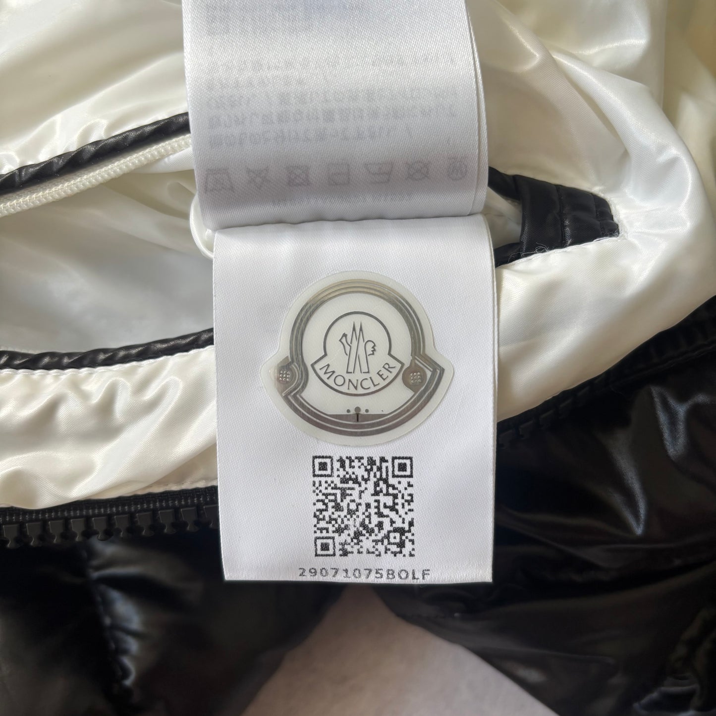 Moncler Galion Puffer Jacket - Size 2