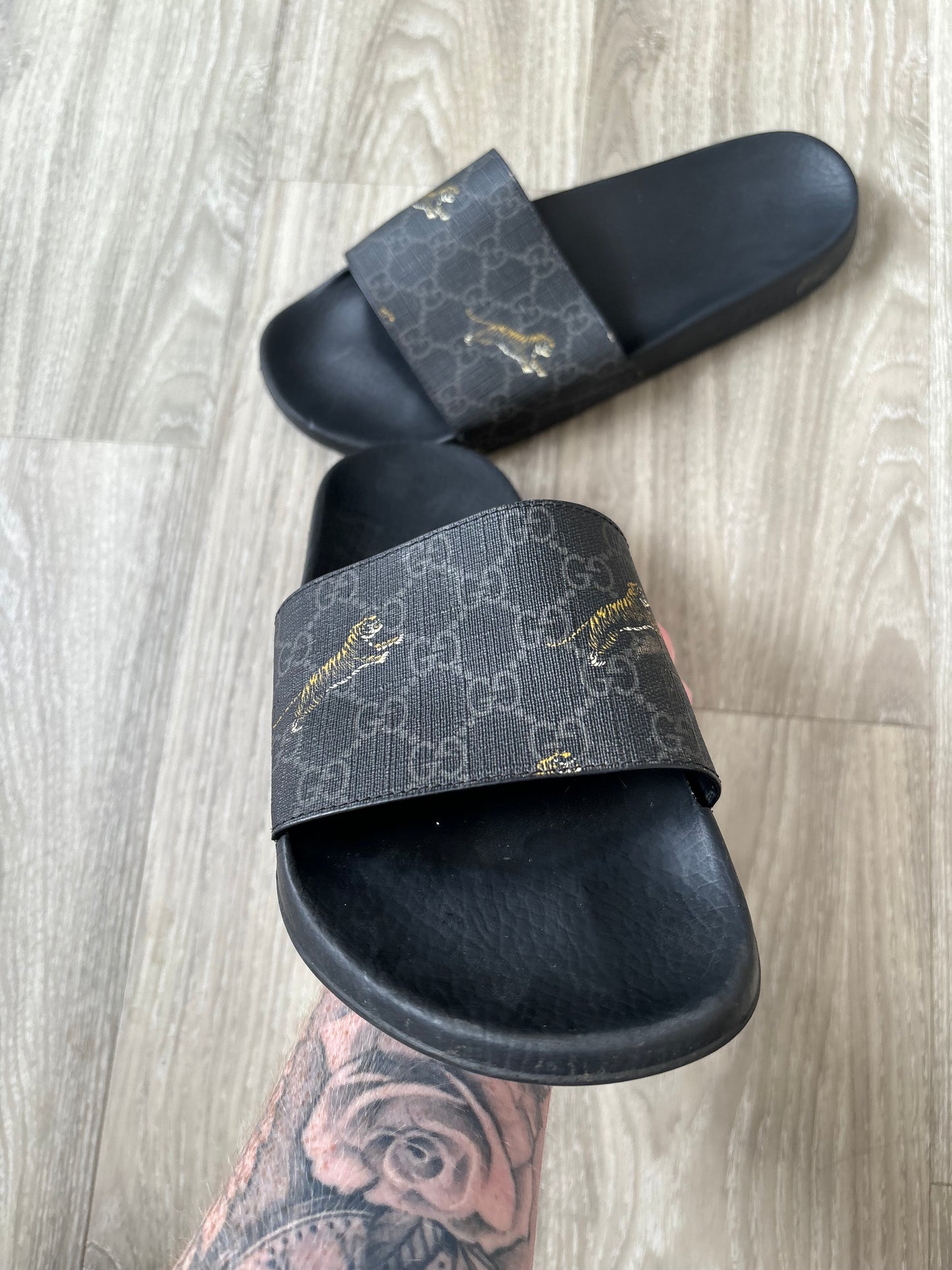 Gucci Sliders UK 10